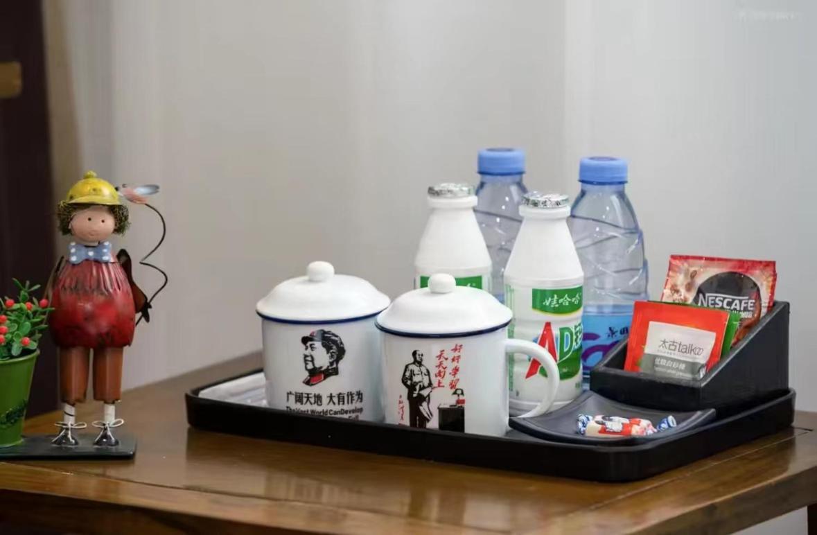 Nostalgia Hotel Beijing Guozijian Ghost Street - Near Beijing Lama Temple, Beihai Park, Jingshan Park, Drum Tower, Houhai Bar Street, Tian'Anmen Square, Located In Beijing Traditional Hutongs, 5 Minutes Away From Beixinqiao Metro Station Εξωτερικό φωτογραφία